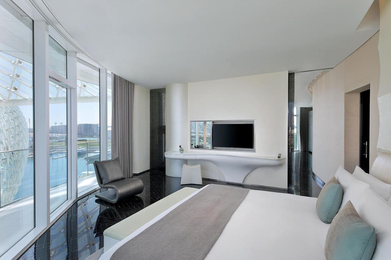 W Abu Dhabi  Yas Island Hotel room