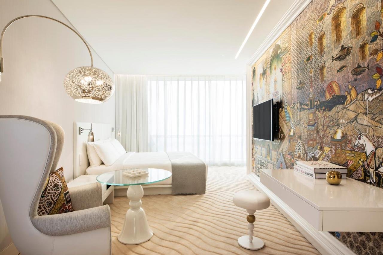 Mondrian Doha Hotel
