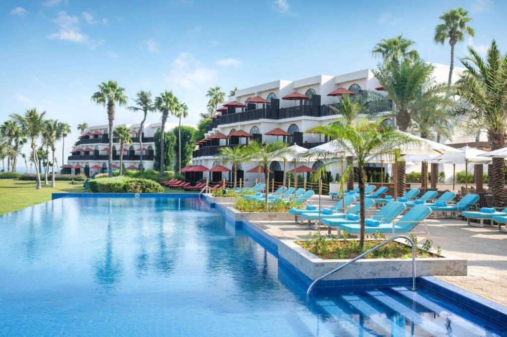 Best Resorts In Dubai Ja Palm Tree Court