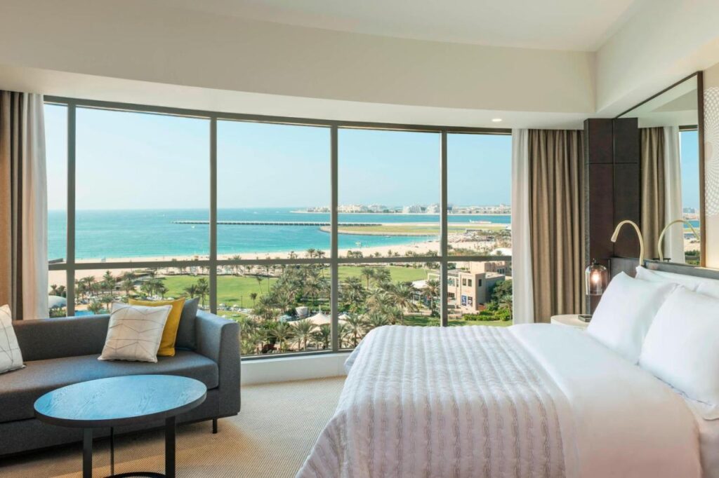 Best Resorts In Dubai Le Royal Meridien 