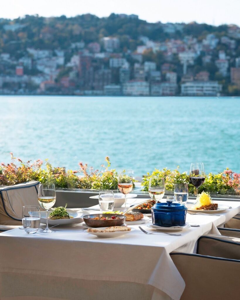 Lacivert Unique Restaurants In Istanbul 