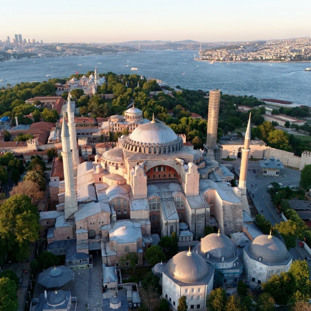  Sultanahmet Mosque In Istanbul