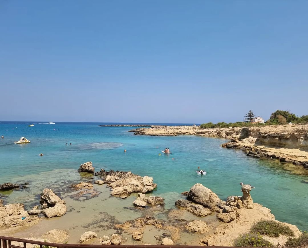 Nisi Loumbardsi beach Protaras