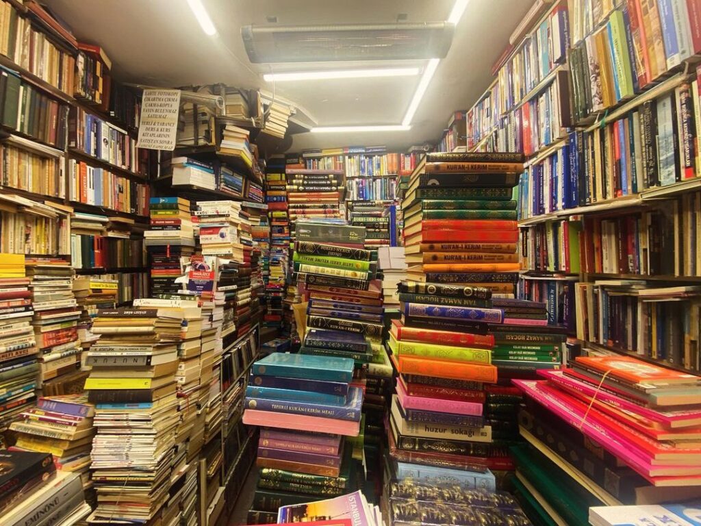 Second-Hand Book Market In Fatih