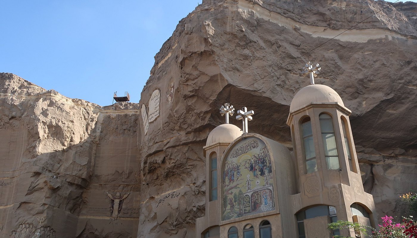  The Monastery of Saint-Simon-le-Tanneur