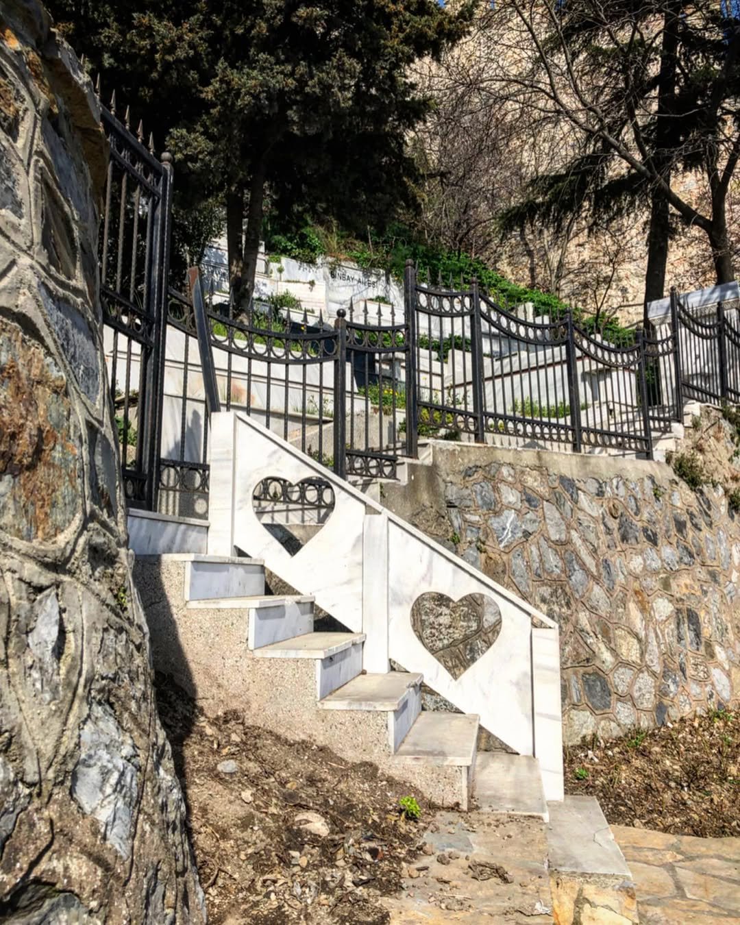  Aşiyan Cemetery