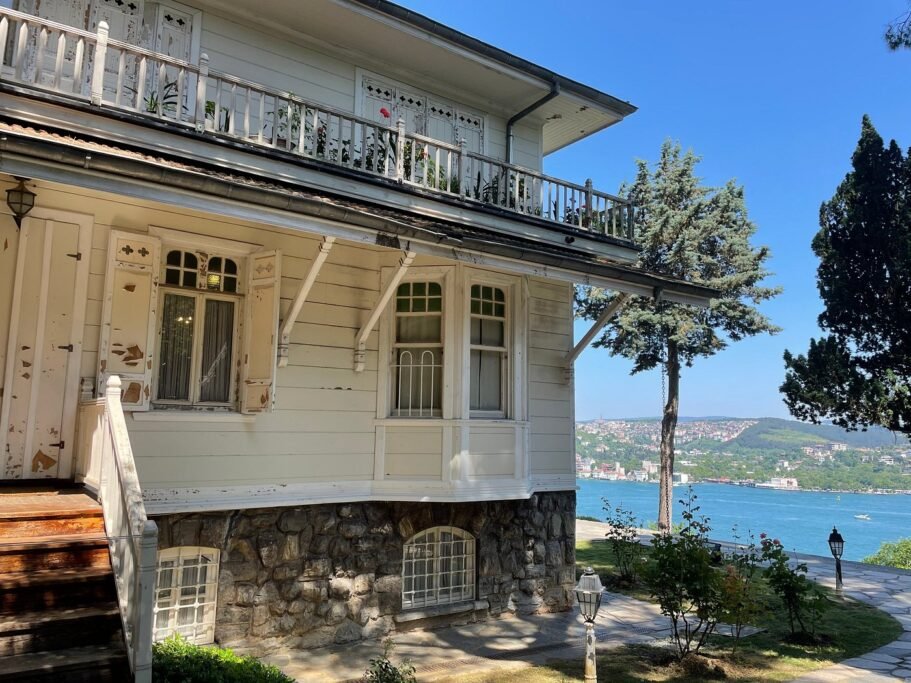 Aşiyan Museum