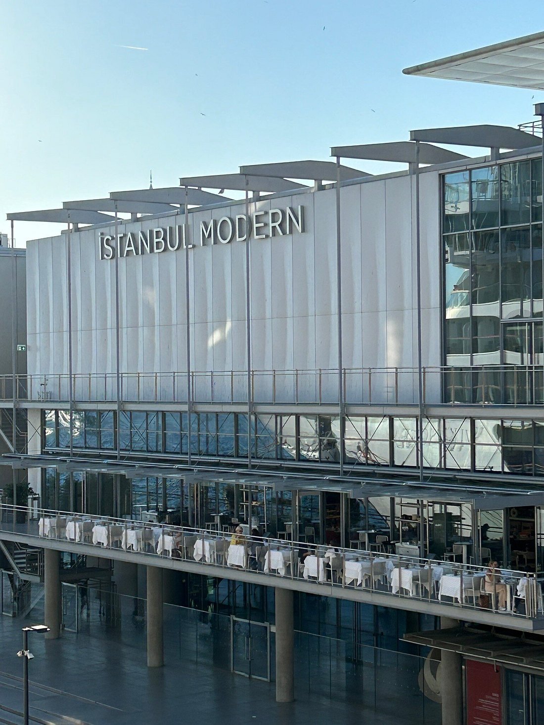  Istanbul Modern Museum