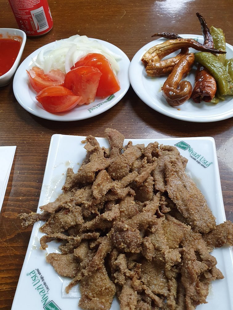 Ciğerci Niyazi Usta