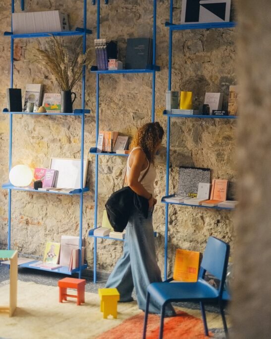 Kiosk Art Center
