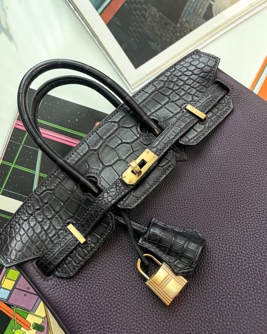 Shopping in Dubai in The Closet