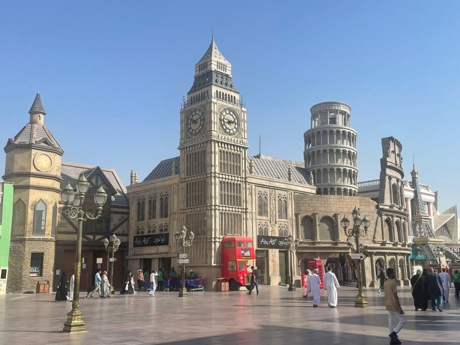 Shopping in Dubai in Global Village