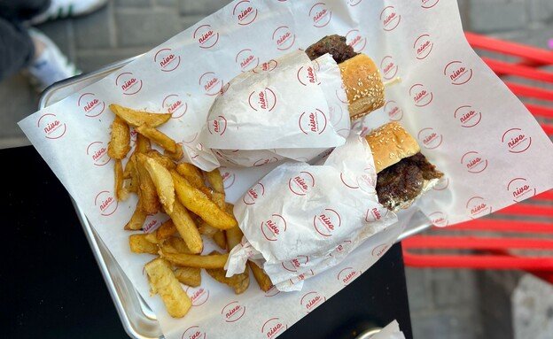 Nivo Grill Bar street food in tel aviv
