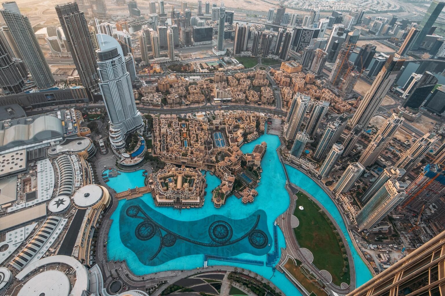 Best views in Dubai from Burj Khalifa