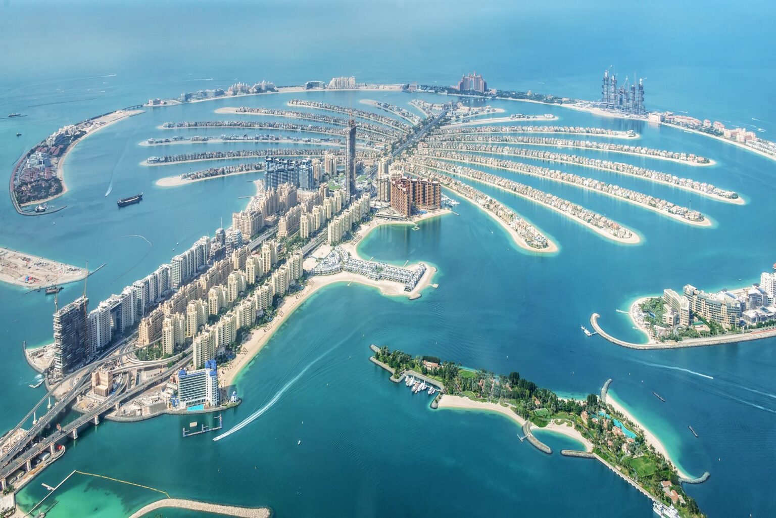 360° panorama over the world-famous Palm Jumeirah islands