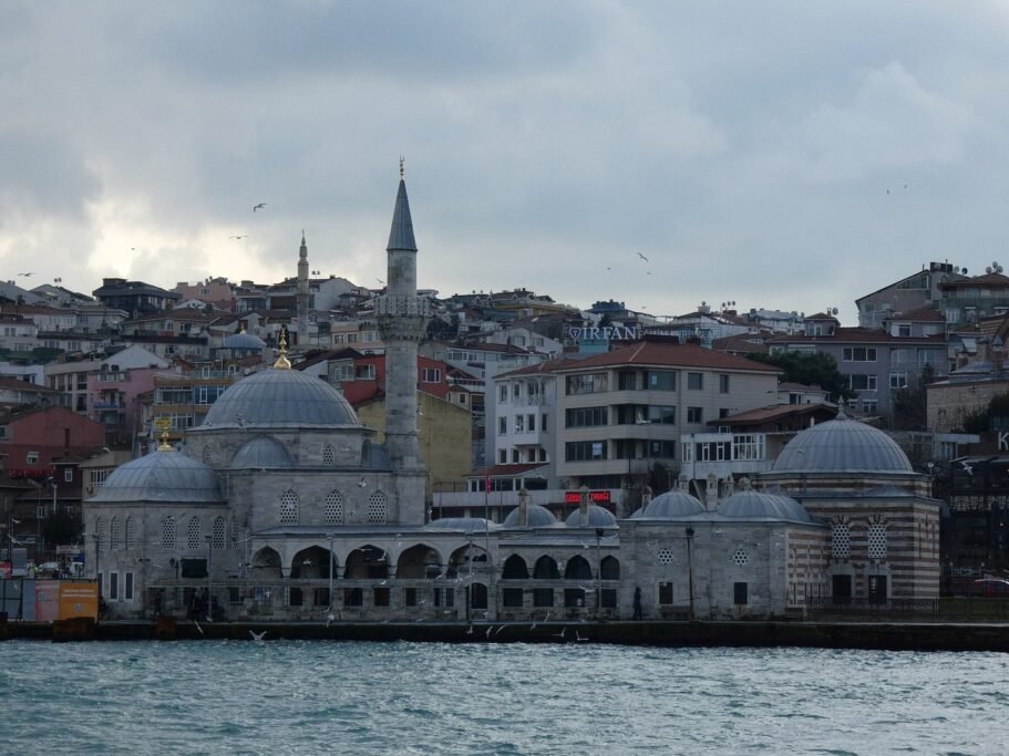 Şemsipaşa Mosque & Library Uskudar