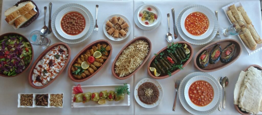 Kadıneli