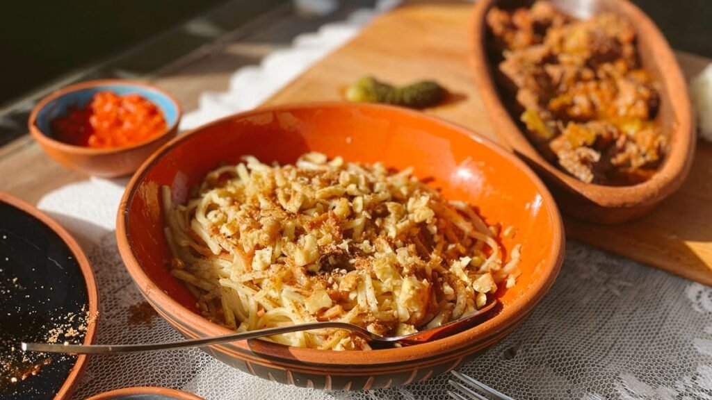 Erişte Noodles with Pumpkin Seeds