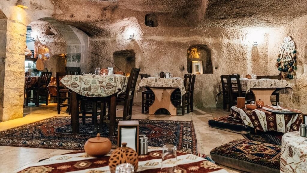 Topdeck Cave Restaurant