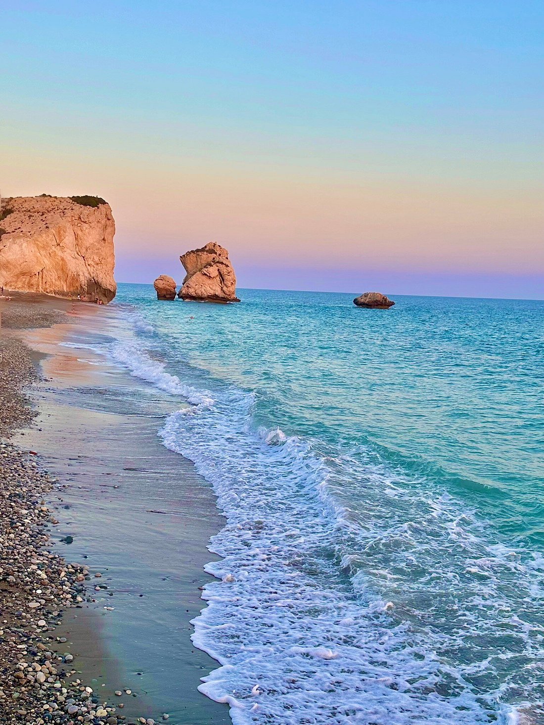 AFRODITE ROCK (PETRA TOU ROMIOU)