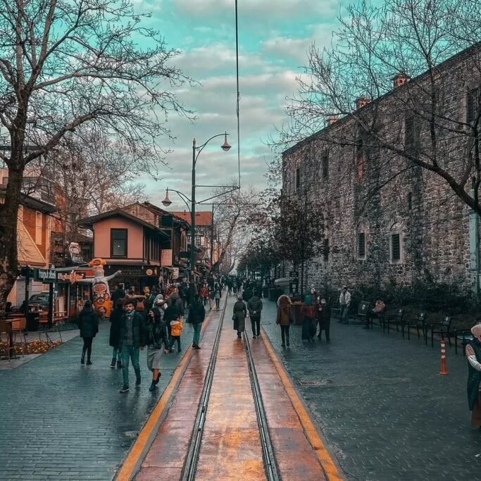 Cumhuriyet Caddesi