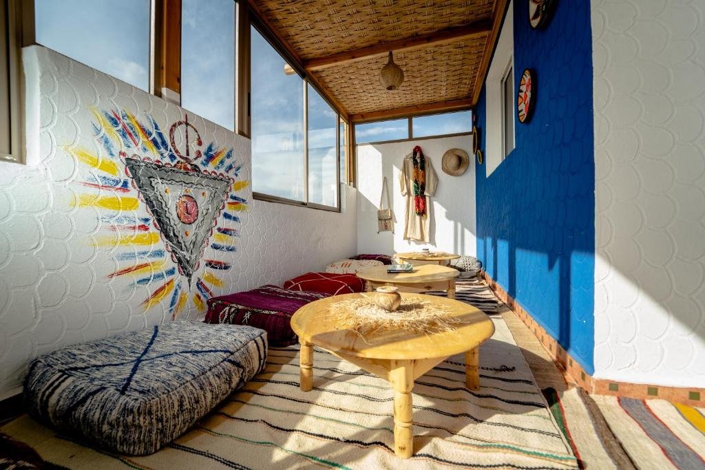 Ossmon Surf Hostel