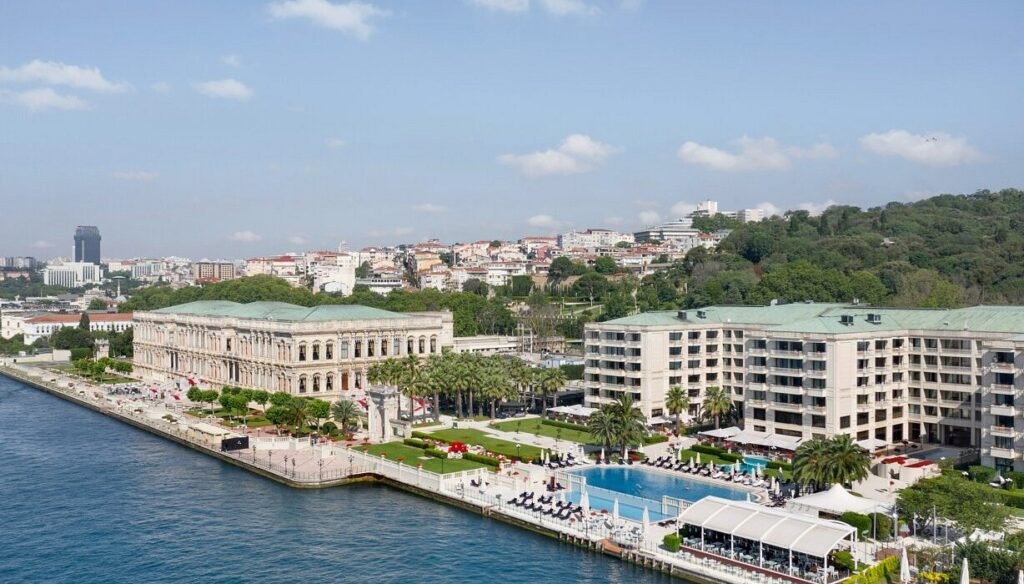  Çırağan Palace Promenade