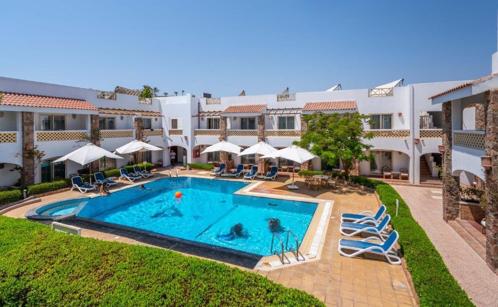 Camel Dive Hotel