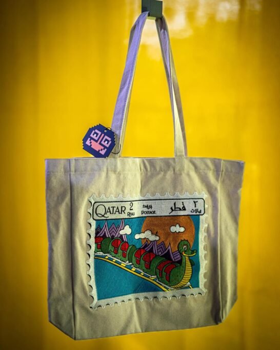 Tote bought in STUDIO7 store in Doha