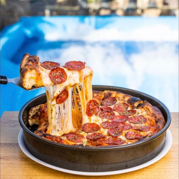  Pizza in Wavehouse Dubai.