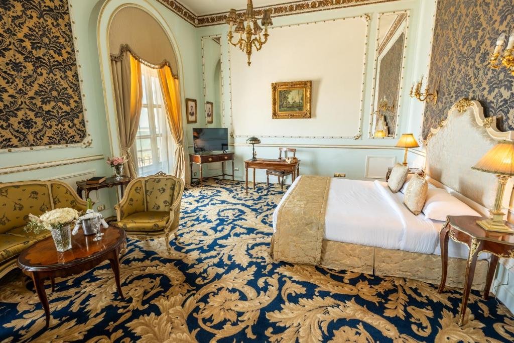 Paradise Inn Le Metropole (heritage hotel)