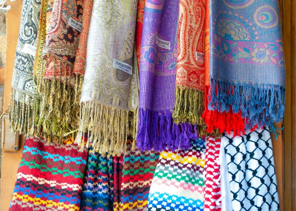 Pashmina to wear in Qatar