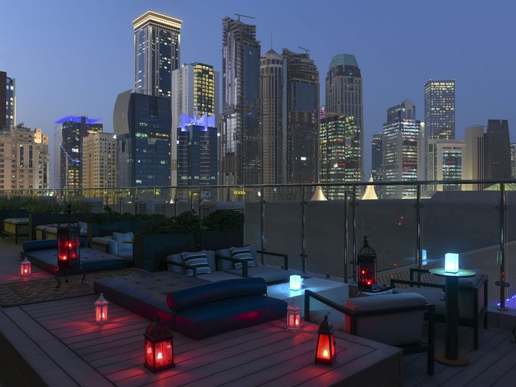 Aqua Lounge