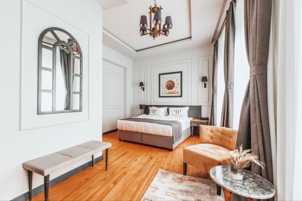 Ferman Port Hotel 