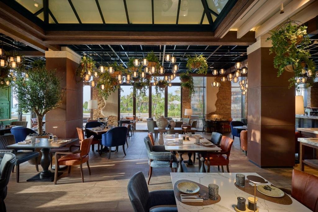 Dining room at Mandarin Oriental Muscat