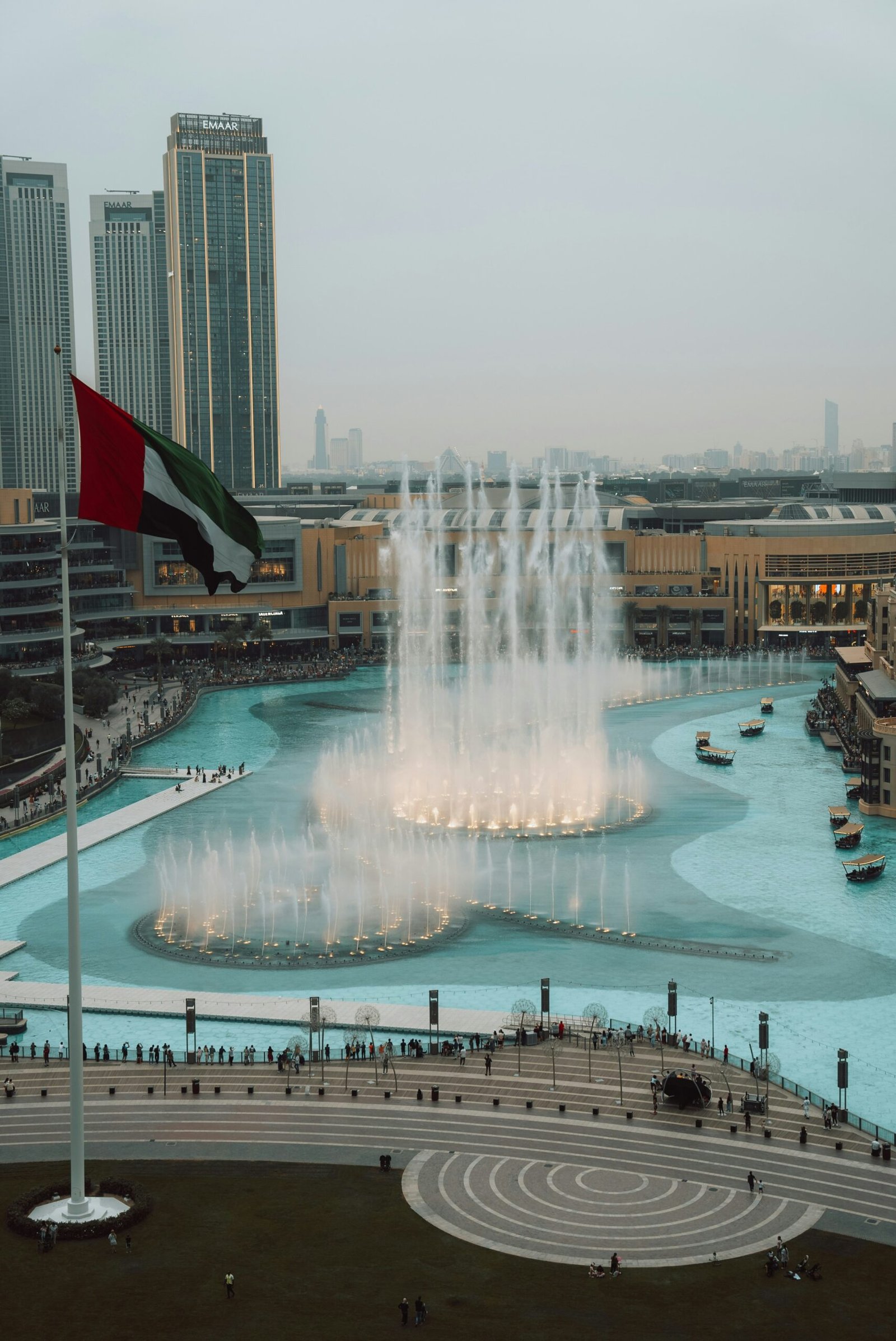  Dubai Fountains
