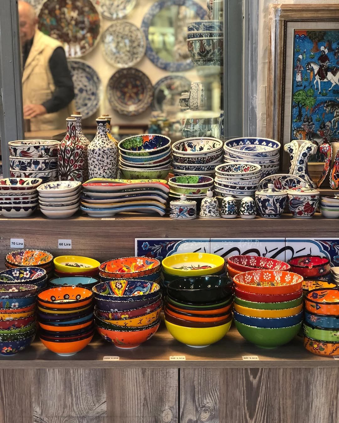 Eminönü gift shop with traditional handicrafts