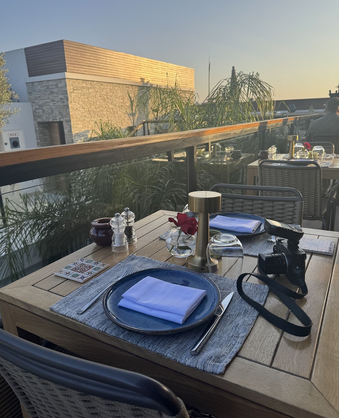 Rooftop brunch setting at La Brillante riad in the Marrakech medina