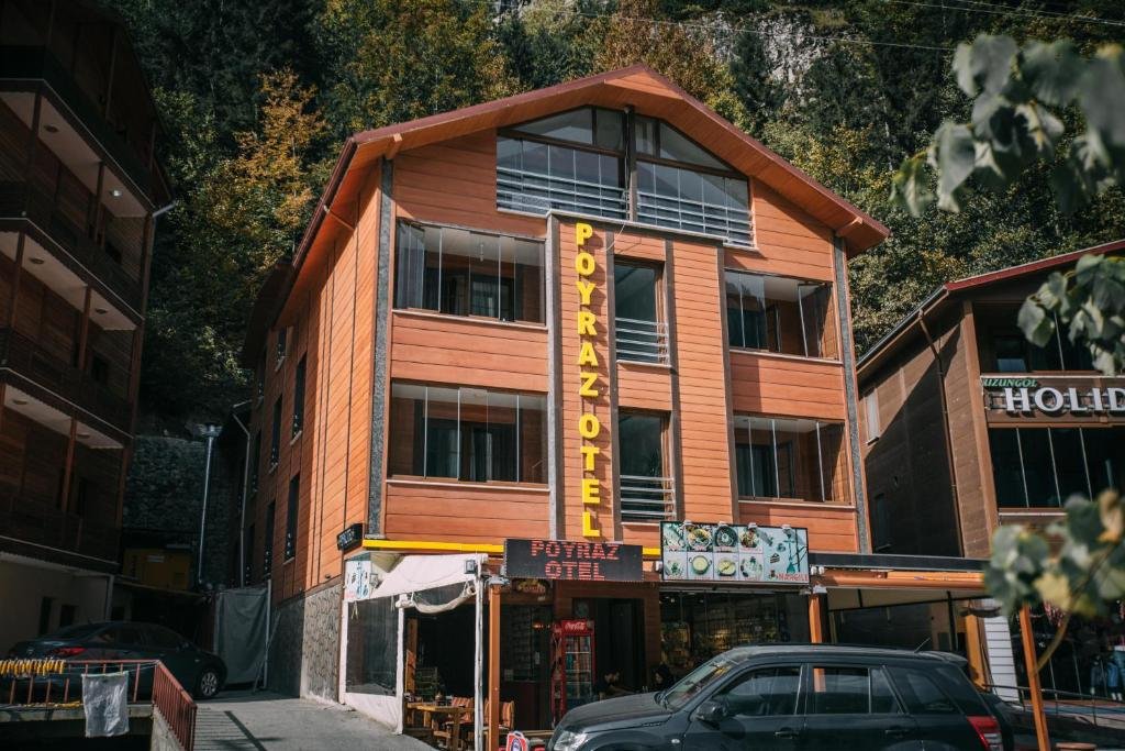 Poyraz Hotel Uzungol room with balcony and lake view