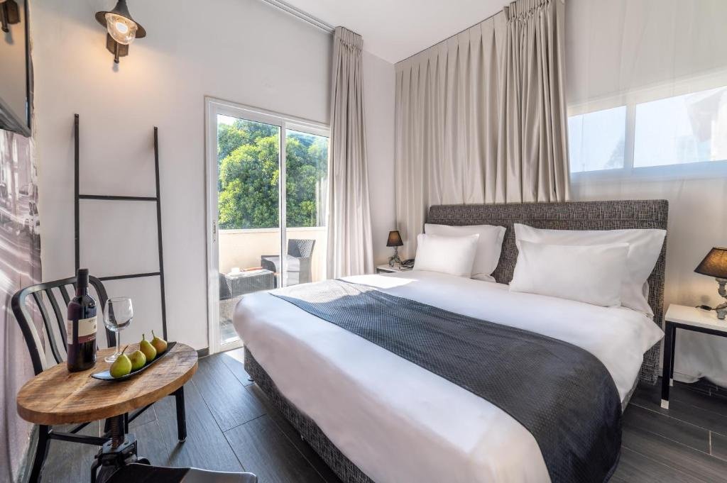 Dizengoff Avenue Hotel