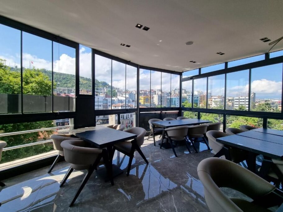 Hotel Kalfa Trabzon room near Meydan Square with city-center location