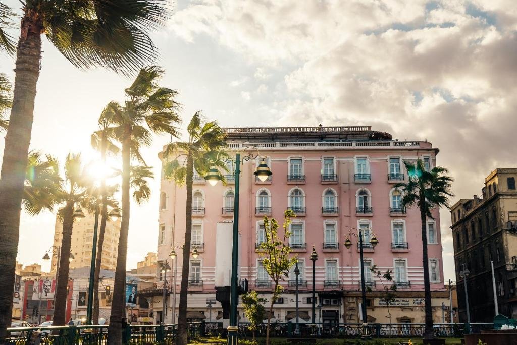 Le Metropole Luxury Heritage Hotel