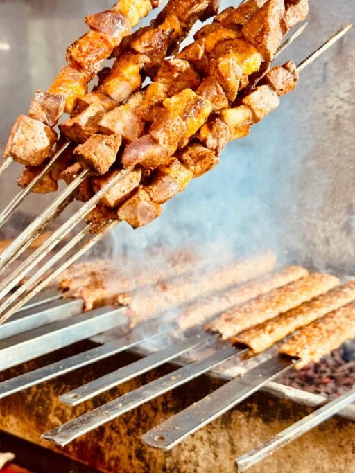 Charcoal-grilled lamb skewers with spices served in İzmir