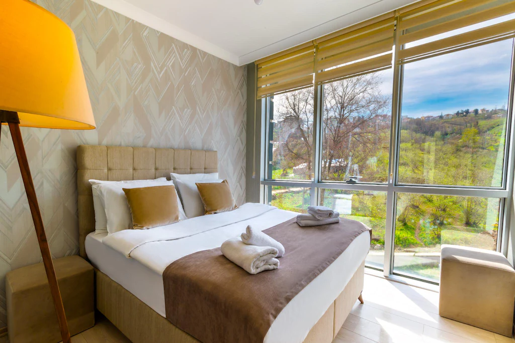 Alya Hotel Trabzon room with simple modern decor