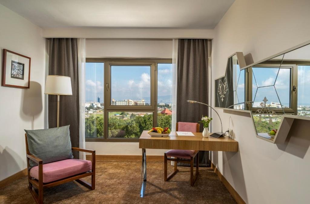 Kaya Izmir Thermal and Convention spa facilities and indoor wellness pool