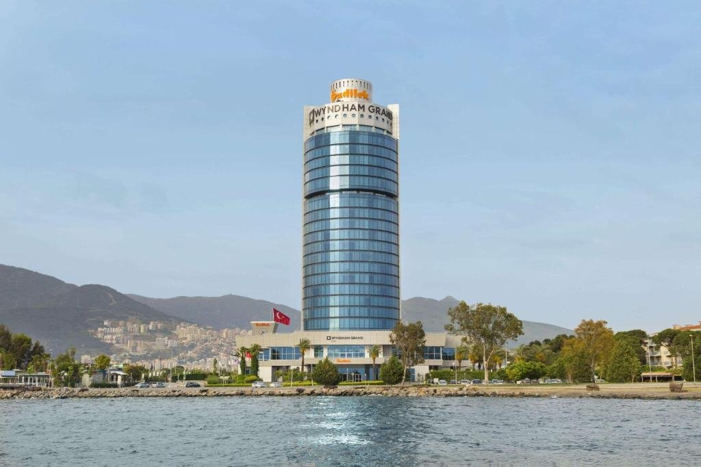 Wyndham Grand Izmir Ozdilek Thermal and Spa hotel exterior with sea views