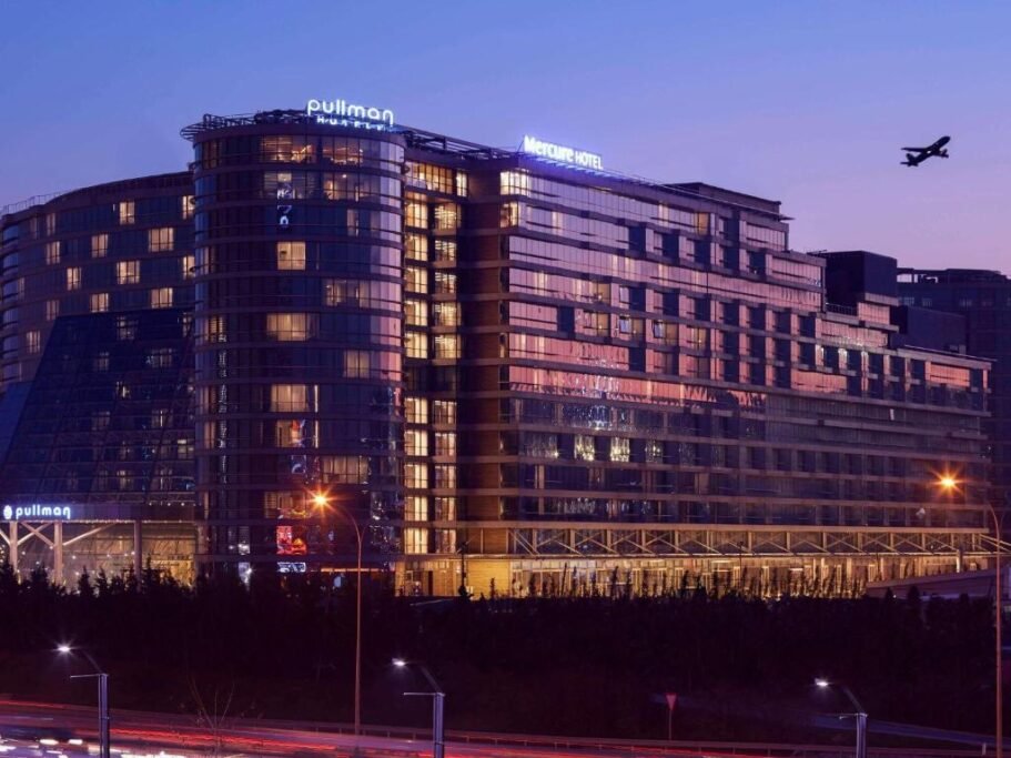 Pullman Istanbul Hotel and Convention Center spacious guest room