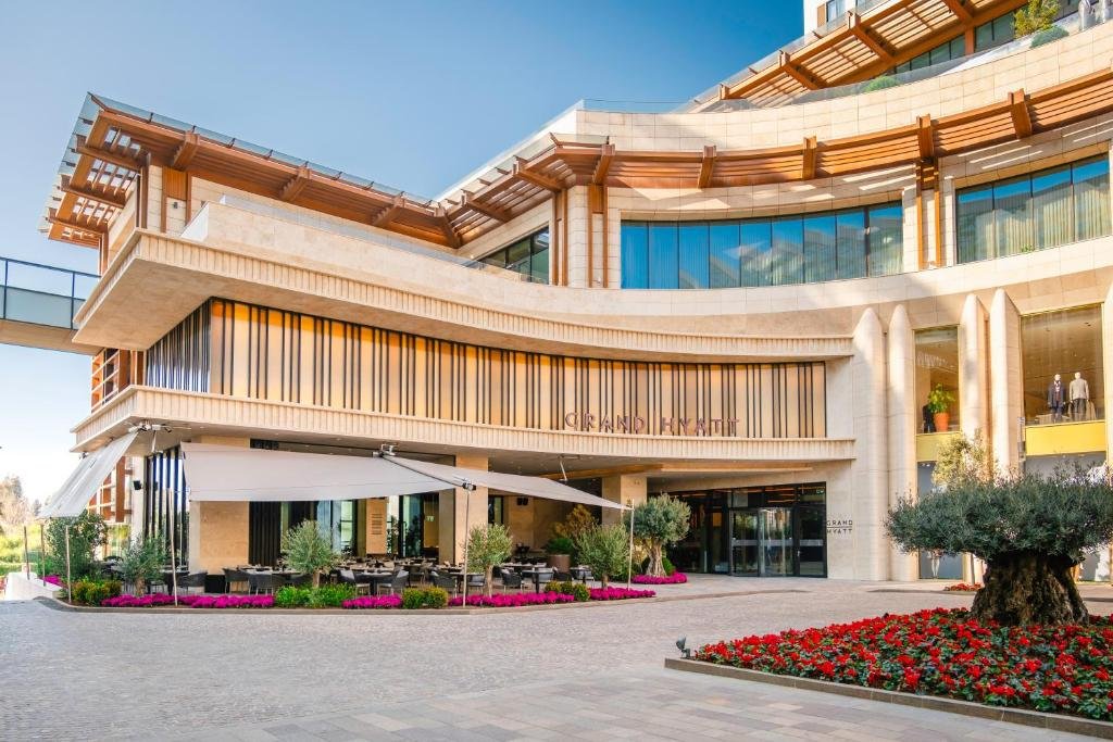 Grand Hyatt Izmir IstinyePark luxury hotel exterior in Balçova Izmir