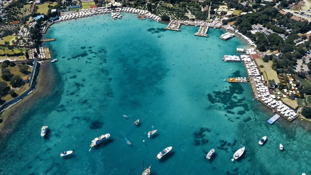 Aya Yorgi Bay in Çeşme with clear blue water and beach club views