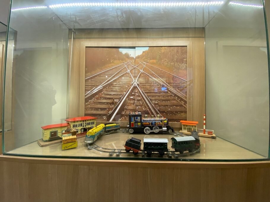 Toy displays at Umran Baradan Game and Toy Museum in Konak
